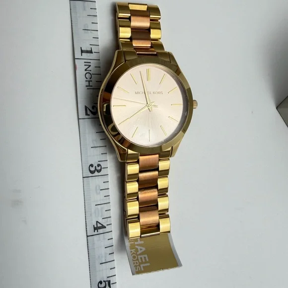 Michael Kors Gold and rose gold Watch - Picture 5 of 5